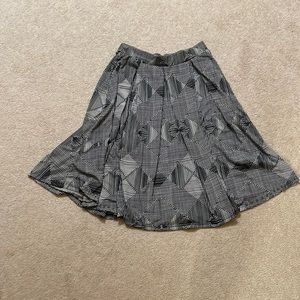 Barely worn, small, Lularoe skirt
